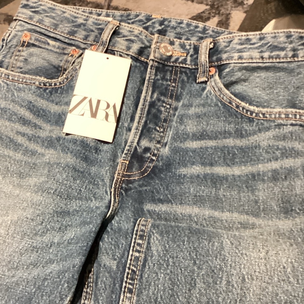 Zara Women’s Classic Blue Straight Jeans